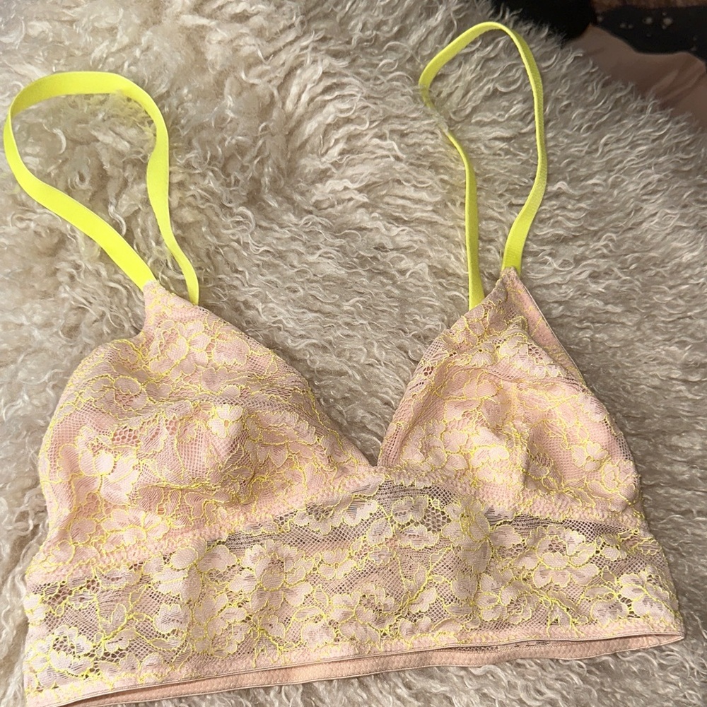 Lace Bralette in Yellow and cream